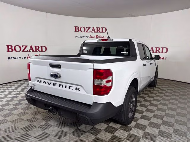 2023 Oxford White Ford Maverick XLT FWD Truck