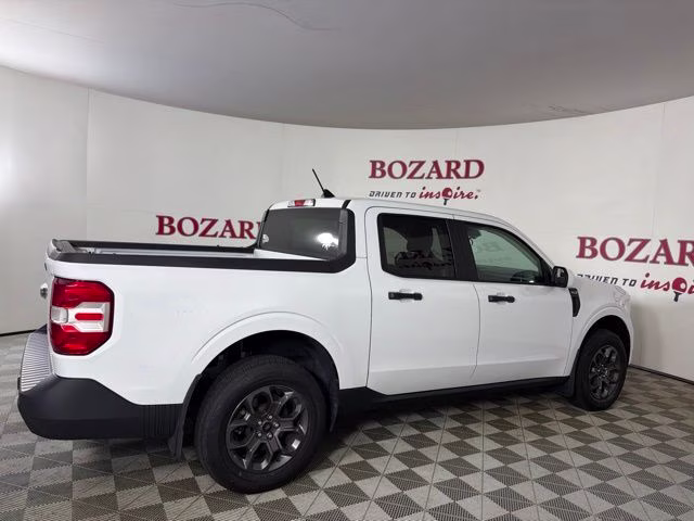 2023 Oxford White Ford Maverick XLT FWD Truck