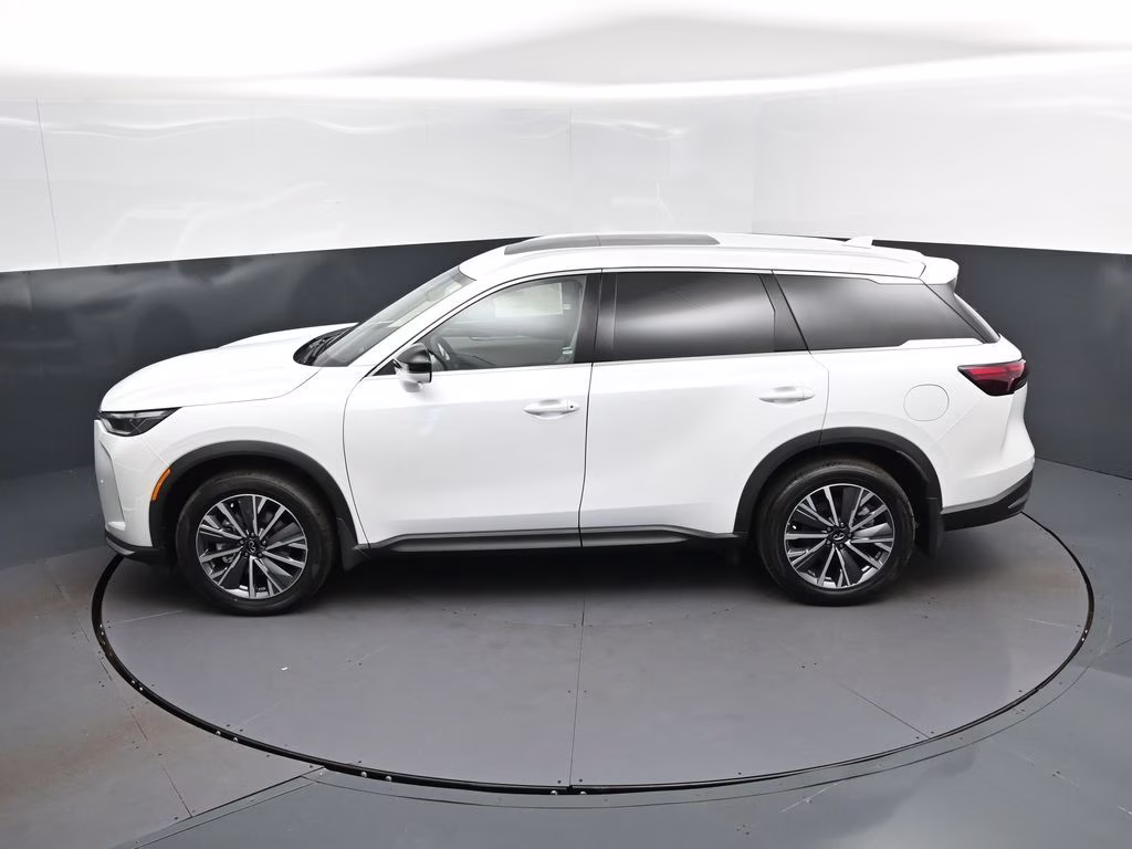 2027 White INFINITI QX60 LUXE FWD SUV