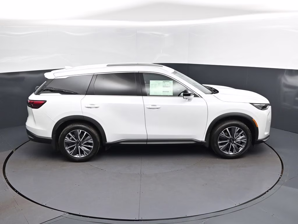 2027 White INFINITI QX60 LUXE FWD SUV