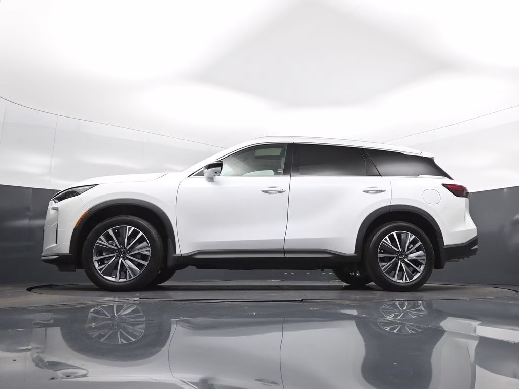 2027 White INFINITI QX60 LUXE FWD SUV