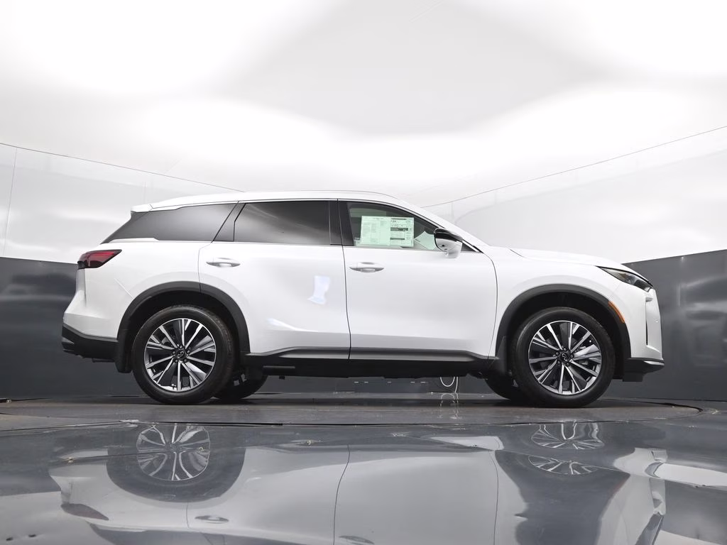 2027 White INFINITI QX60 LUXE FWD SUV