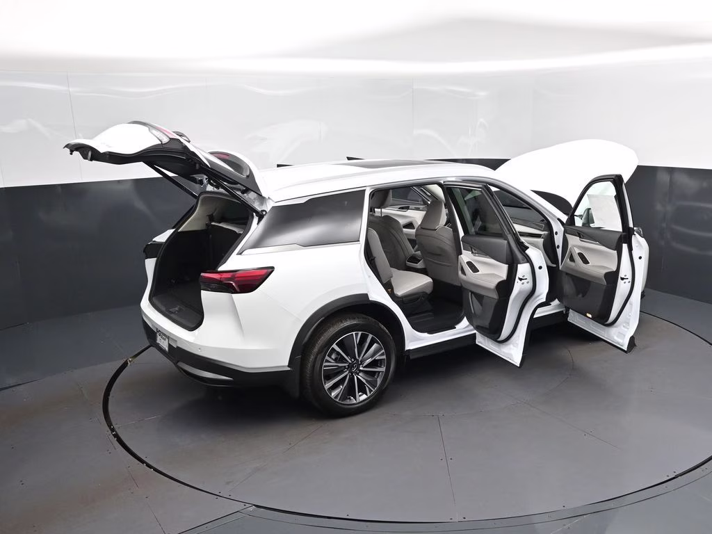 2027 White INFINITI QX60 LUXE FWD SUV