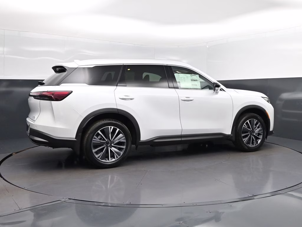 2027 White INFINITI QX60 LUXE FWD SUV