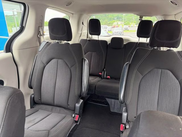 2022 Bright White Clearcoat Chrysler Voyager LX FWD Van
