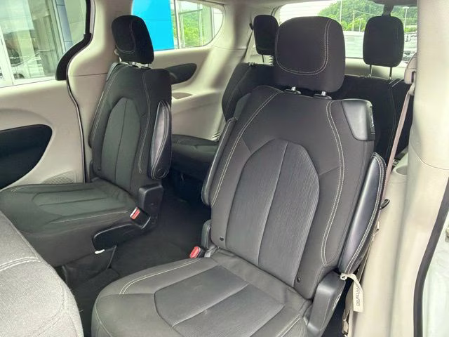 2022 Bright White Clearcoat Chrysler Voyager LX FWD Van