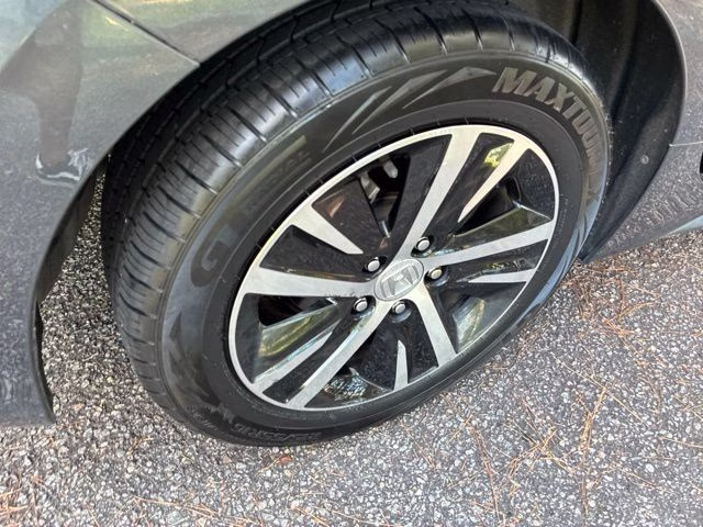2023 Sonic Gray Pearl Honda Civic LX FWD Hatchback