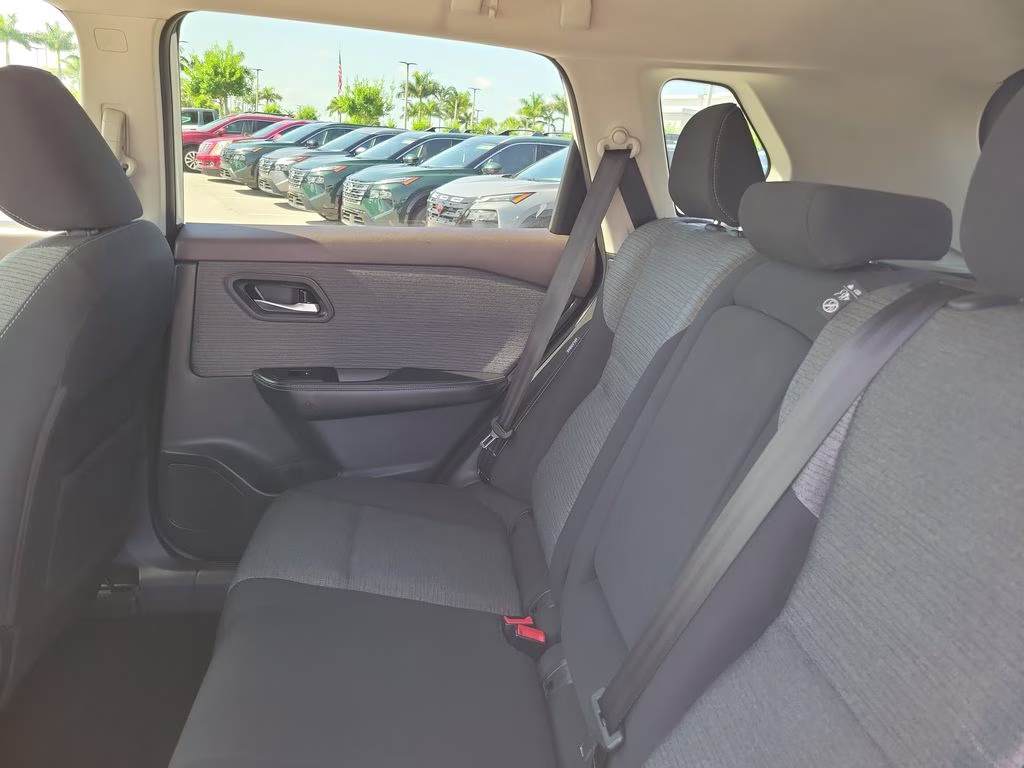 2021 Pearl White Tricoat Nissan Rogue SV FWD SUV