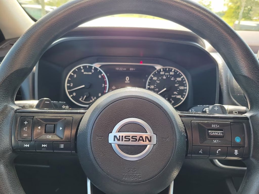 2021 Pearl White Tricoat Nissan Rogue SV FWD SUV