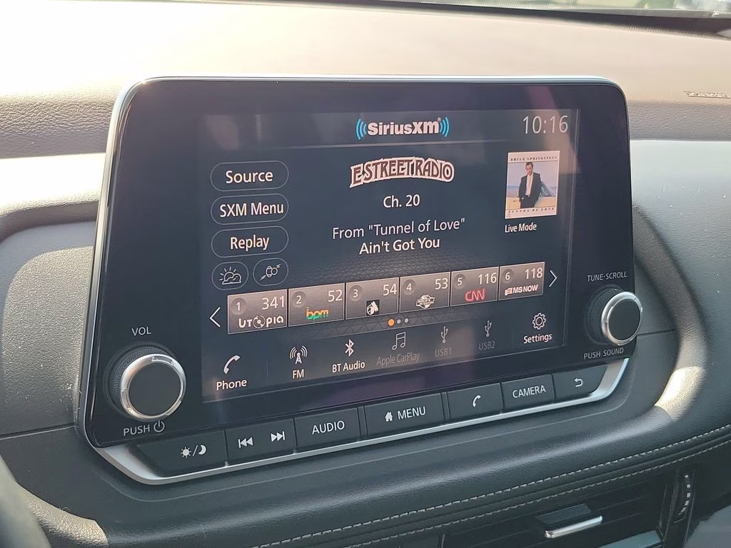 2022 Boulder Gray Pearl/Super Black Nissan Rogue SL FWD SUV