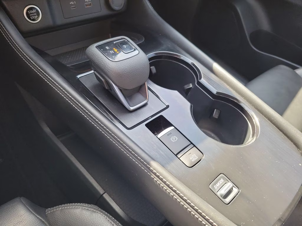 2022 Boulder Gray Pearl/Super Black Nissan Rogue SL FWD SUV