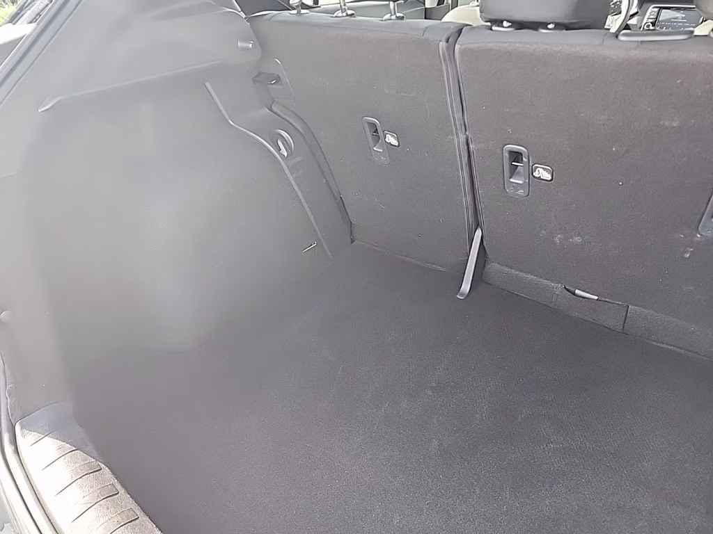 2025 Nissan Kicks Play S FWD SUV