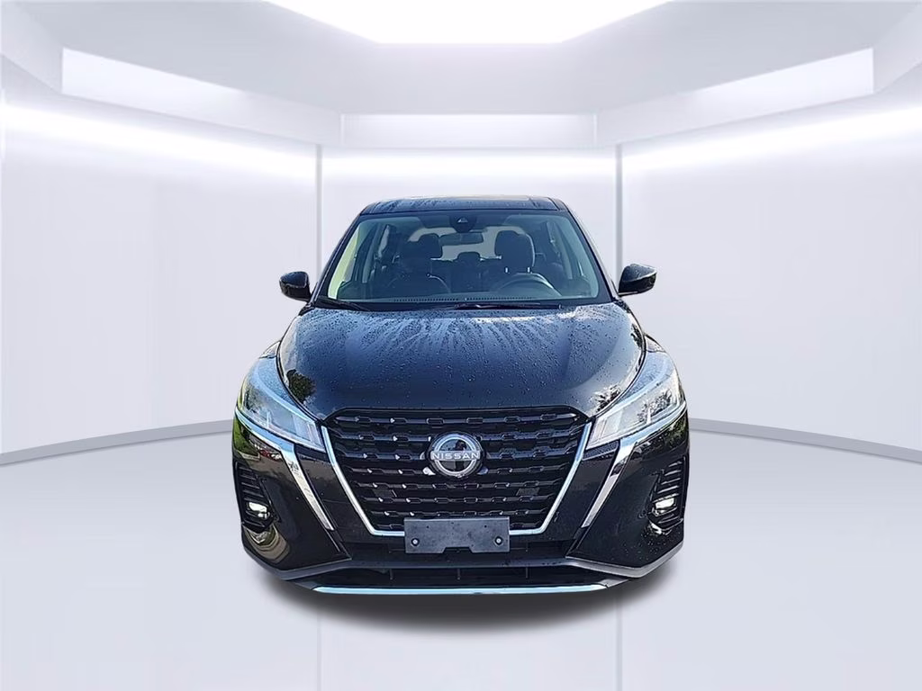 2025 Nissan Kicks Play S FWD SUV