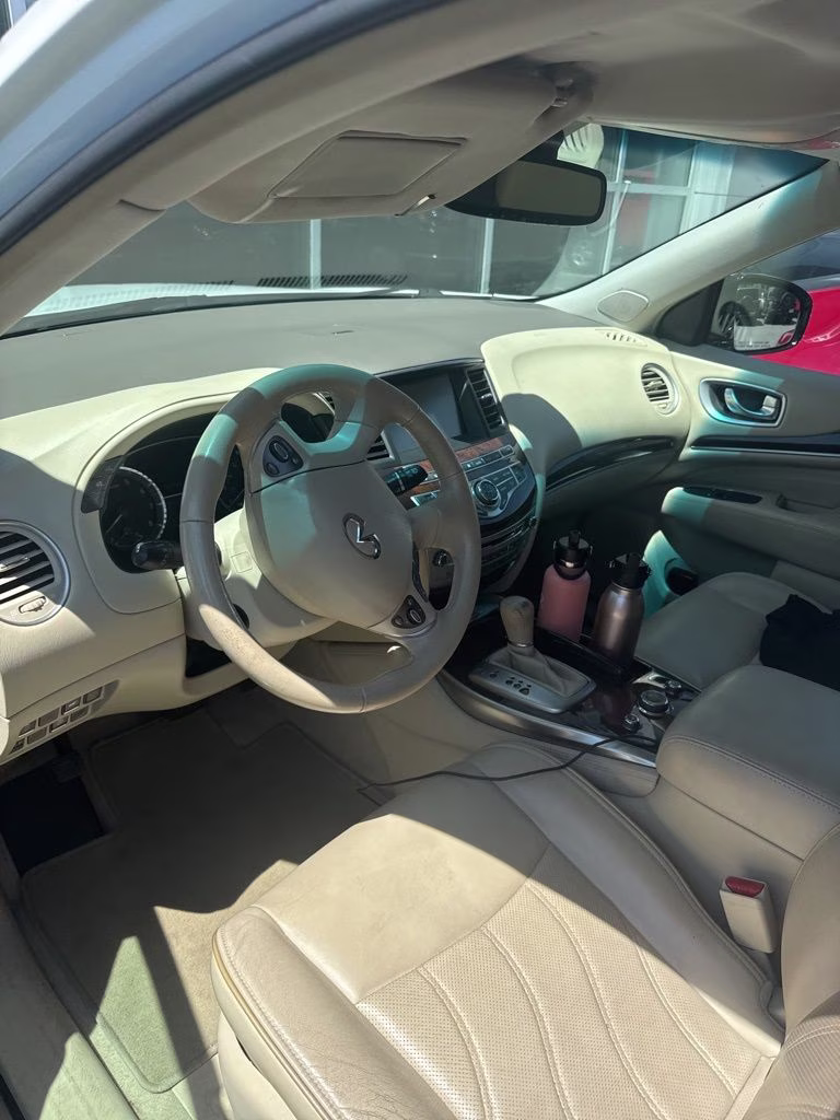 2014 White INFINITI QX60 Base AWD SUV