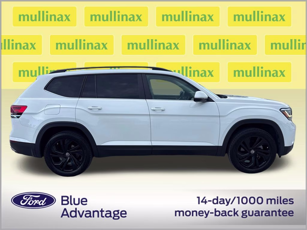 2022 Pure White Volkswagen Atlas 3.6L V6 SE w/Technology FWD SUV