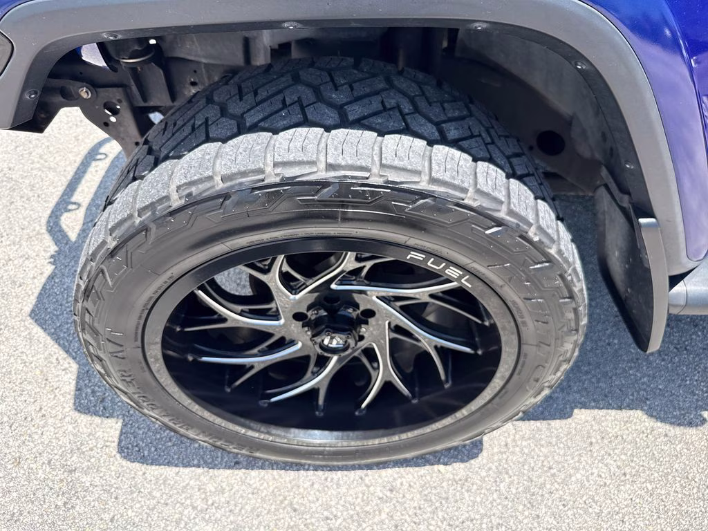 2019 Ocean Blue Metallic Clearcoat Jeep Wrangler Unlimited Sahara 4X4 SUV