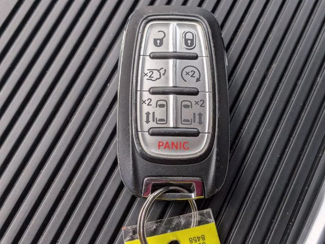 2023 Ceramic Gray Clearcoat Chrysler Pacifica Touring L FWD Van