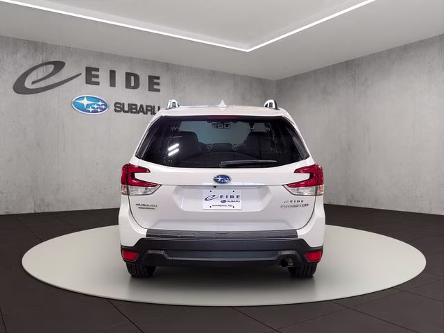 2021 Crystal White Pearl Subaru Forester Premium AWD SUV