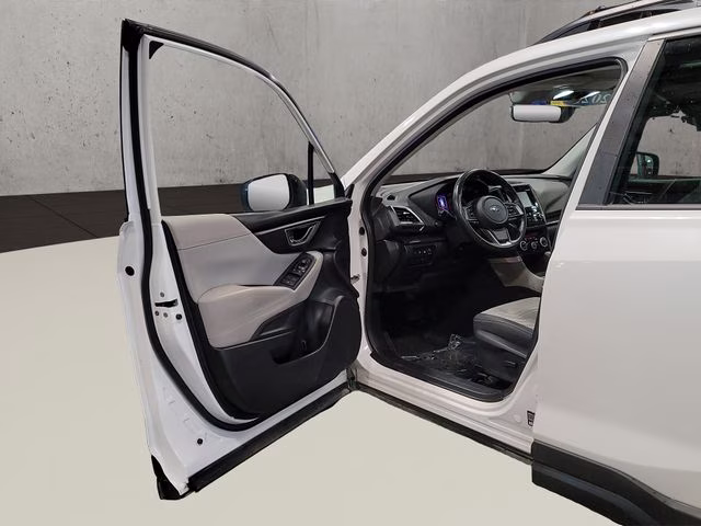 2021 Crystal White Pearl Subaru Forester Premium AWD SUV