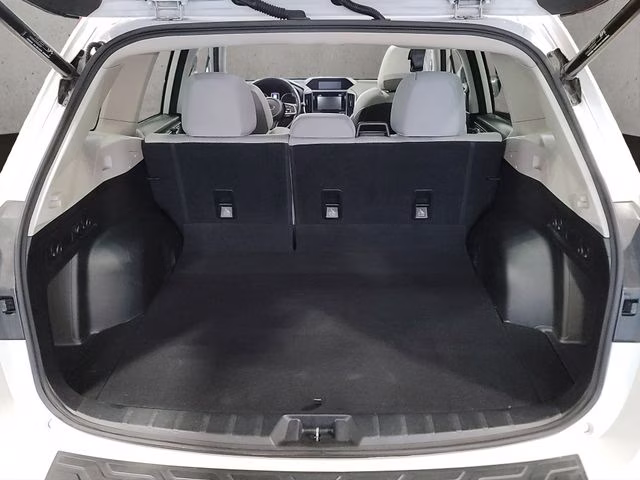 2021 Crystal White Pearl Subaru Forester Premium AWD SUV
