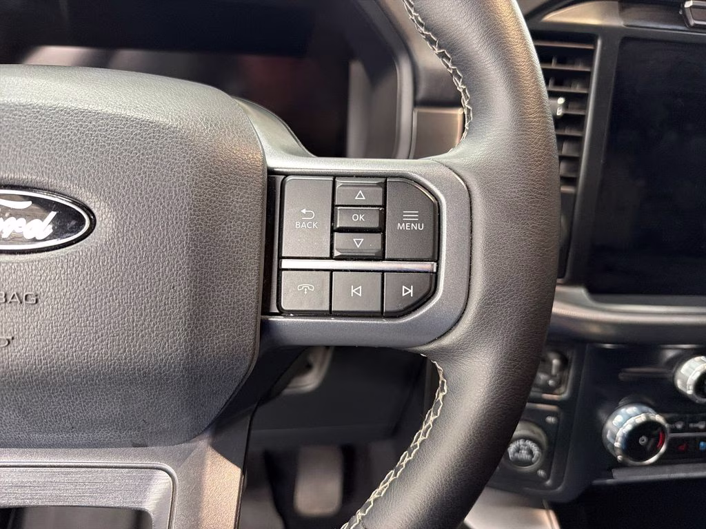 2025 Iconic Silver Metallic Ford F-150 Lariat 4X4 Truck
