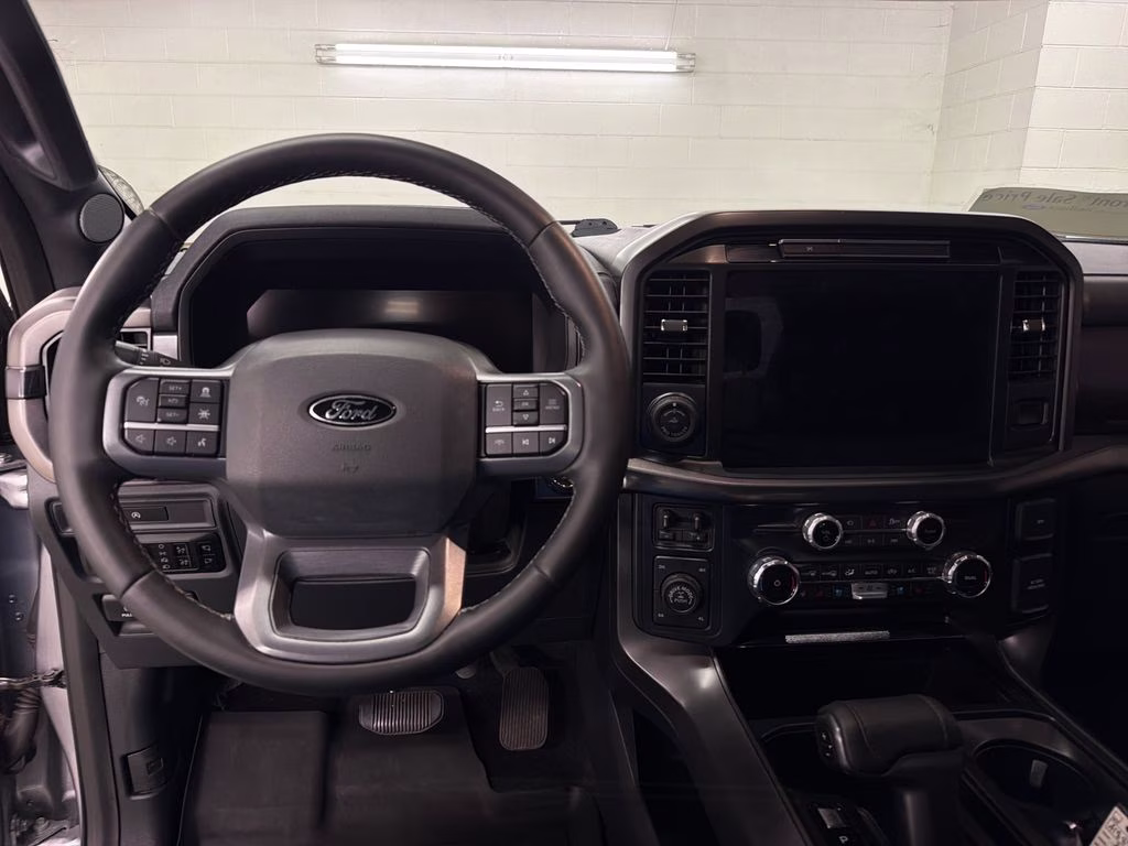 2025 Iconic Silver Metallic Ford F-150 Lariat 4X4 Truck