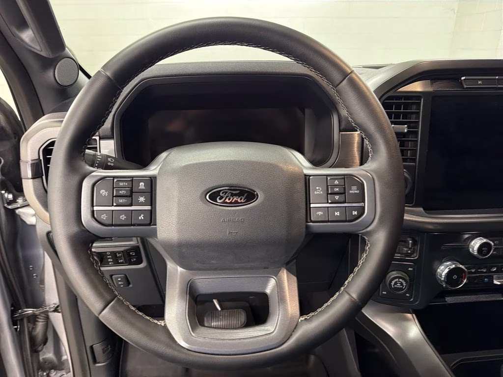 2025 Iconic Silver Metallic Ford F-150 Lariat 4X4 Truck