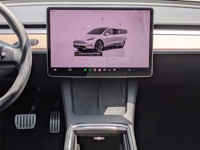 2022 White Tesla Model Y Performance AWD SUV