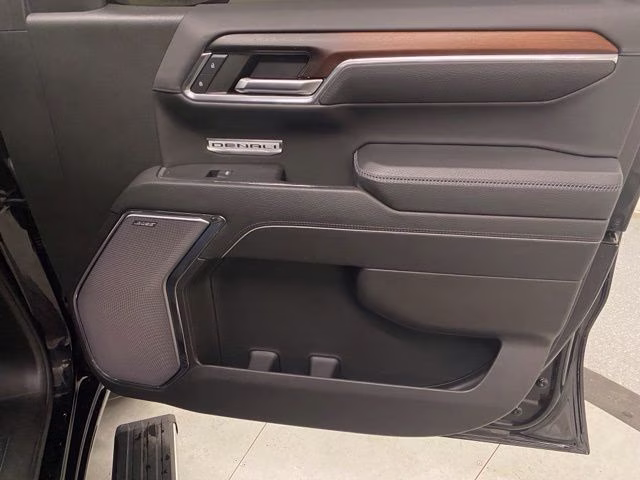 2024 Onyx Black GMC Sierra 1500 Denali 4X4 Truck