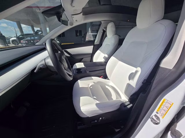 2022 White Tesla Model Y Long Range AWD SUV