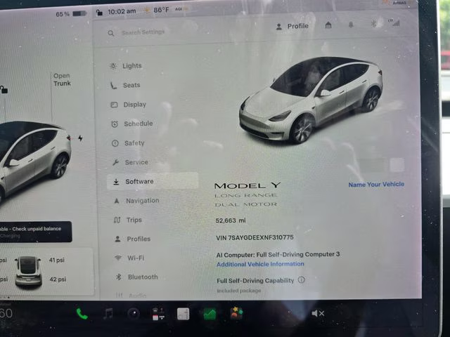 2022 White Tesla Model Y Long Range AWD SUV