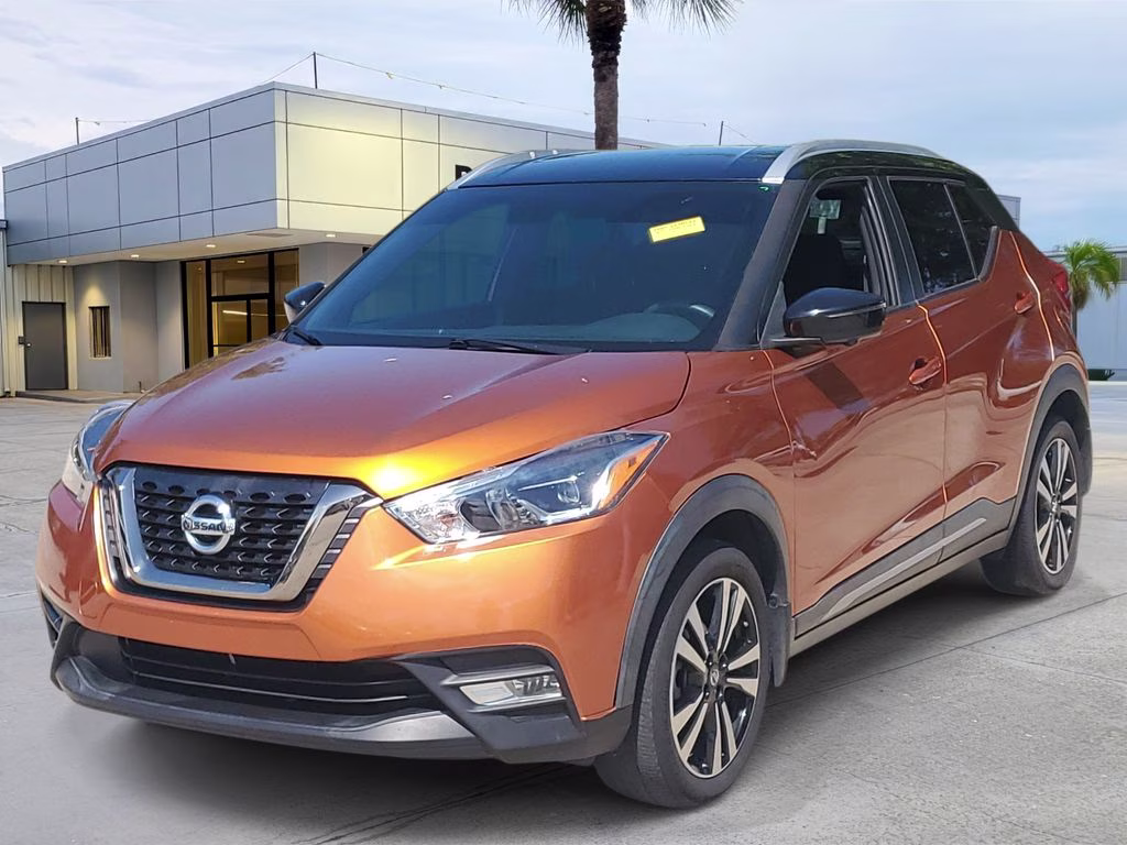 2019 Monarch Orange/Super Black Nissan Kicks SR FWD SUV