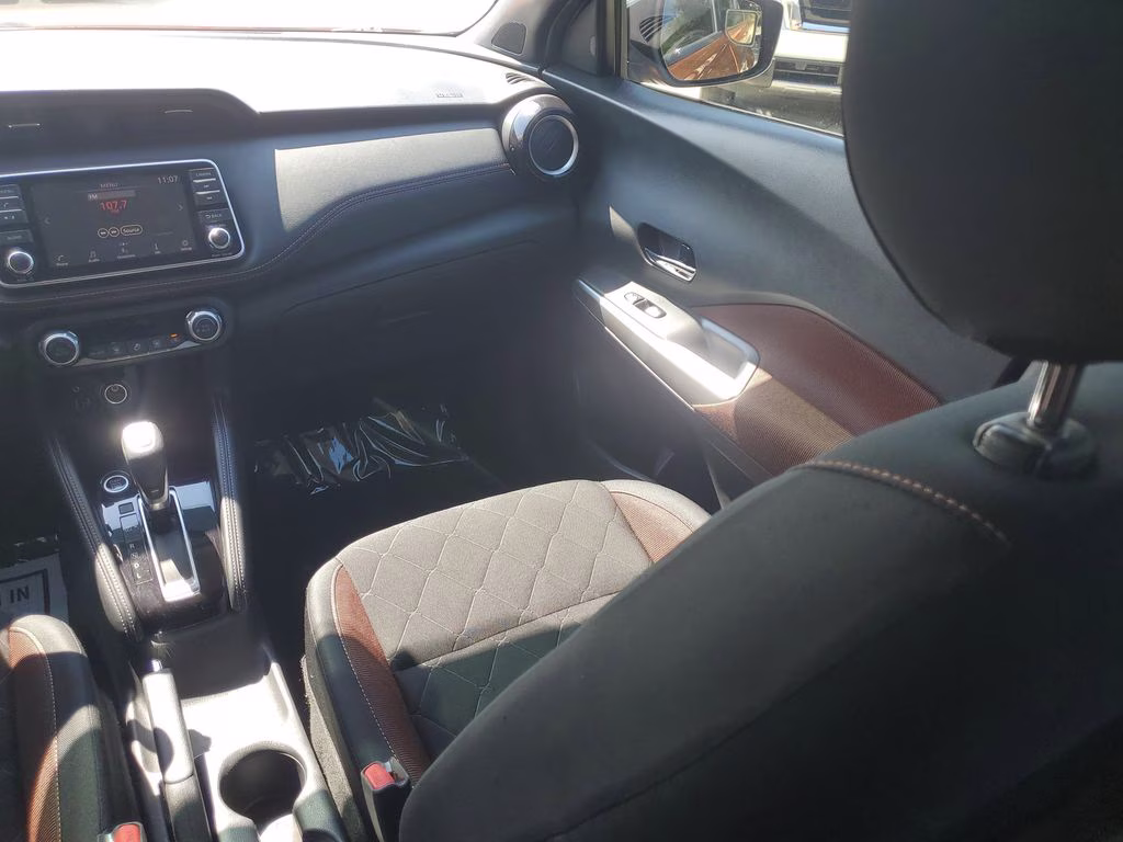 2019 Monarch Orange/Super Black Nissan Kicks SR FWD SUV