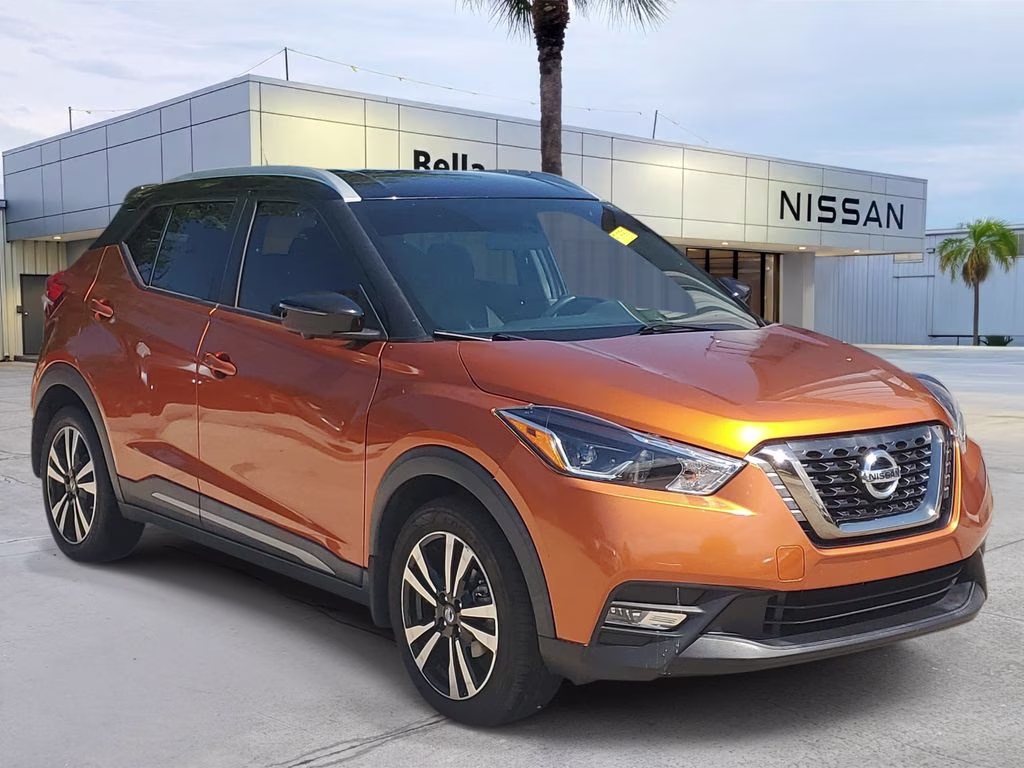 2019 Monarch Orange/Super Black Nissan Kicks SR FWD SUV