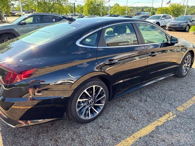 2023 Onyx Black Hyundai Sonata Limited FWD Sedan