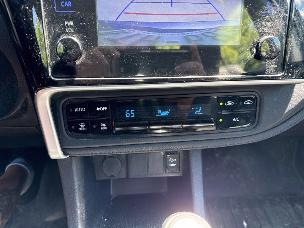 2017 Toyota Corolla L FWD Sedan