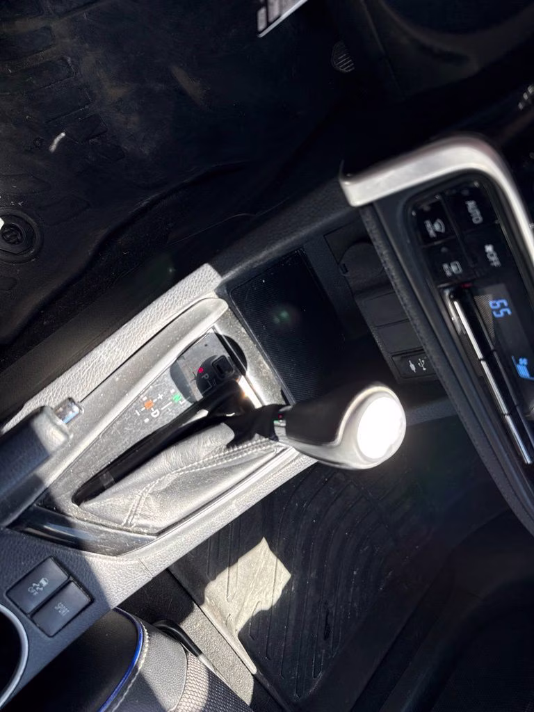 2017 Toyota Corolla L FWD Sedan