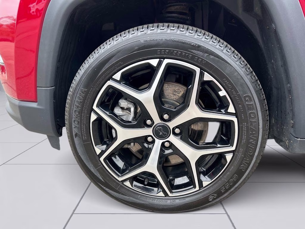 2025 Red Hot Pearlcoat Jeep Compass Limited 4X4 SUV