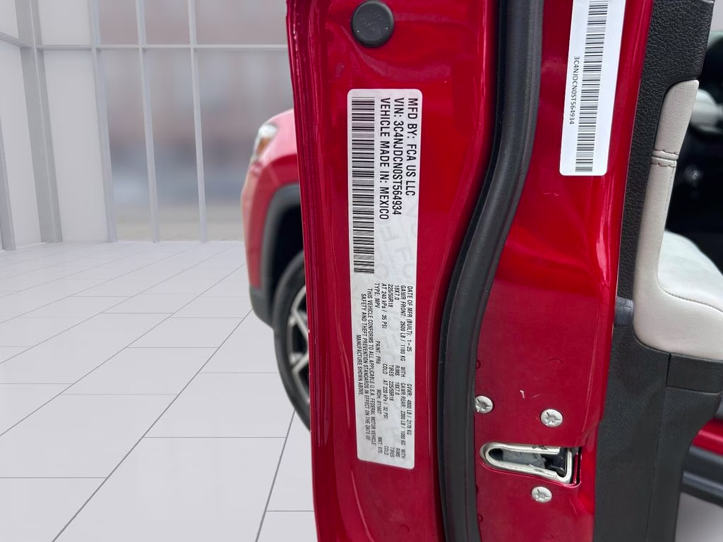 2025 Red Hot Pearlcoat Jeep Compass Limited 4X4 SUV
