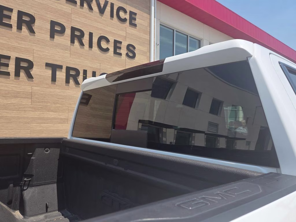 2022 Summit White GMC Sierra 1500 Limited AT4 4X4 Truck