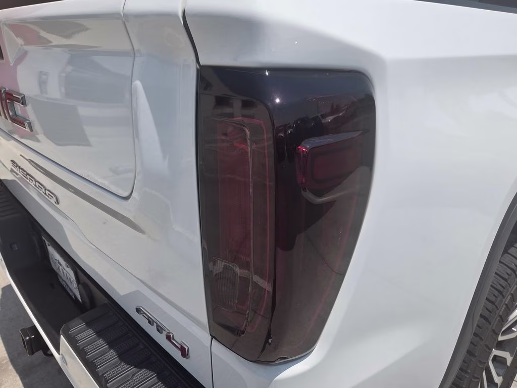 2022 Summit White GMC Sierra 1500 Limited AT4 4X4 Truck