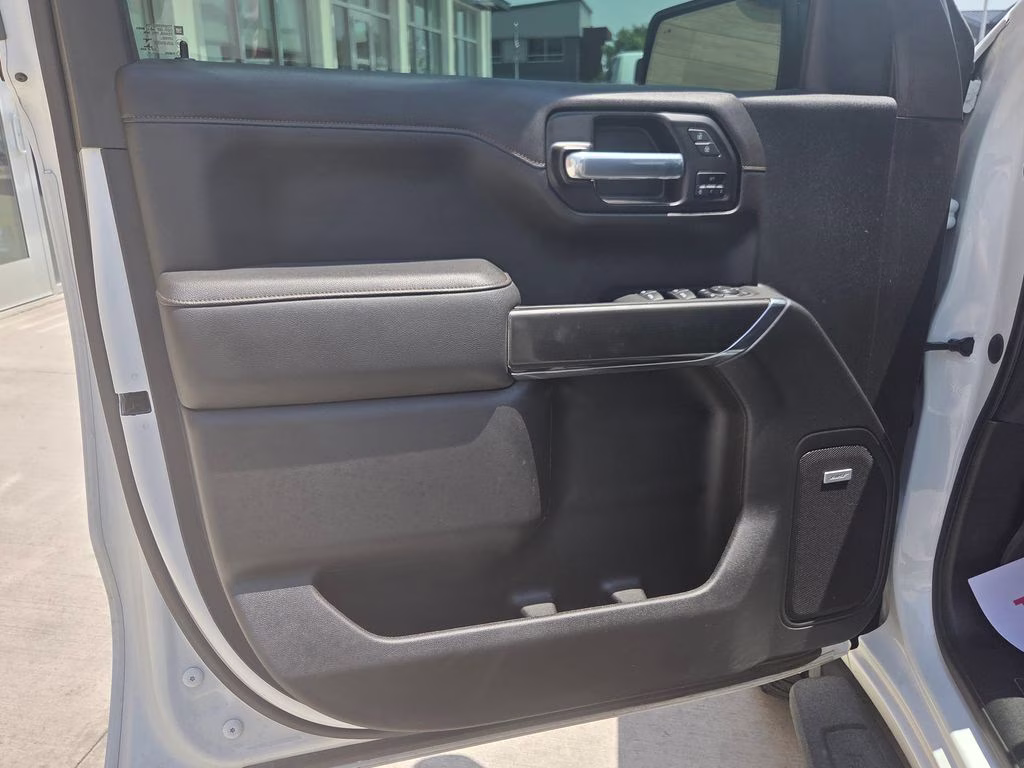 2022 Summit White GMC Sierra 1500 Limited AT4 4X4 Truck