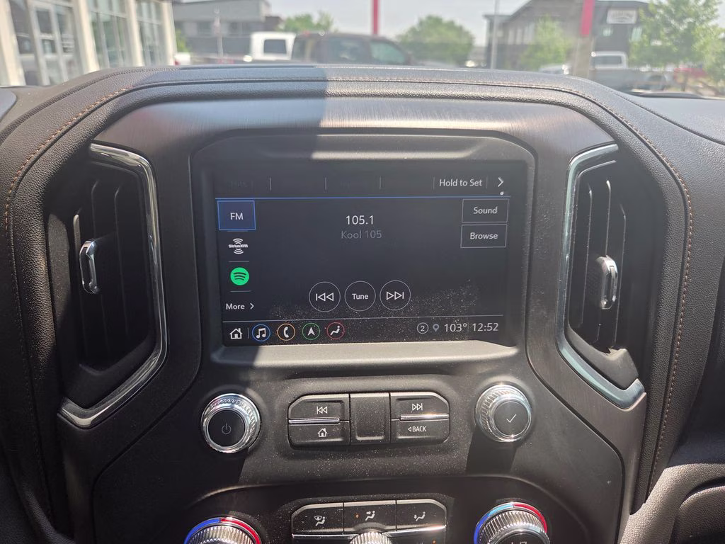 2022 Summit White GMC Sierra 1500 Limited AT4 4X4 Truck
