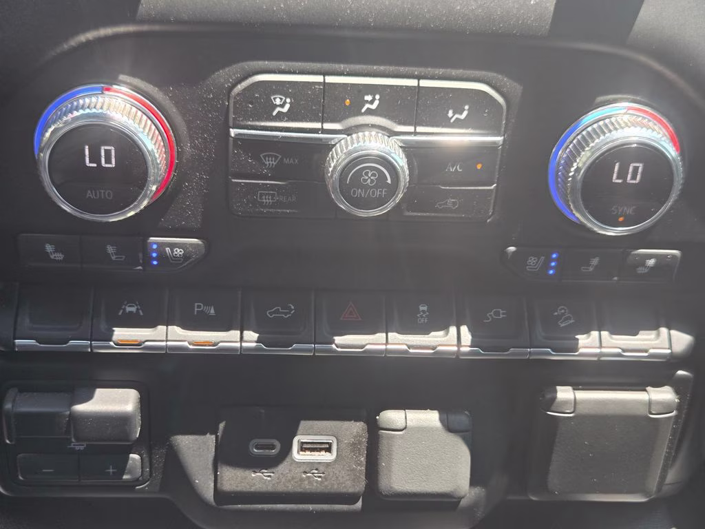 2022 Summit White GMC Sierra 1500 Limited AT4 4X4 Truck
