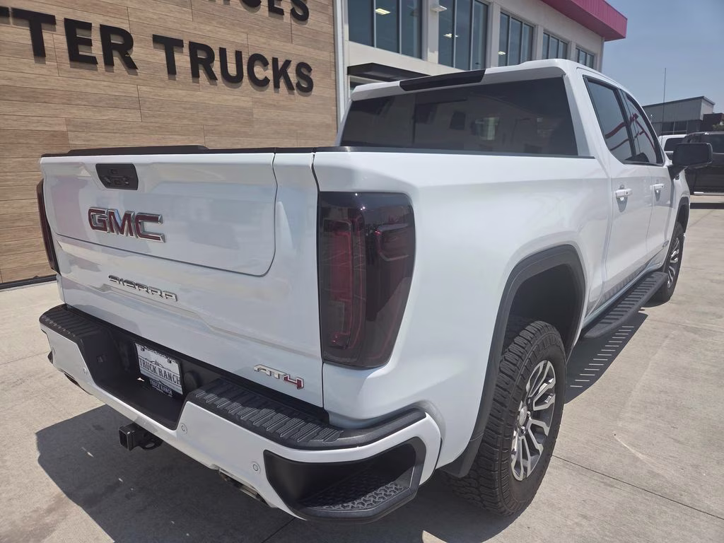 2022 Summit White GMC Sierra 1500 Limited AT4 4X4 Truck