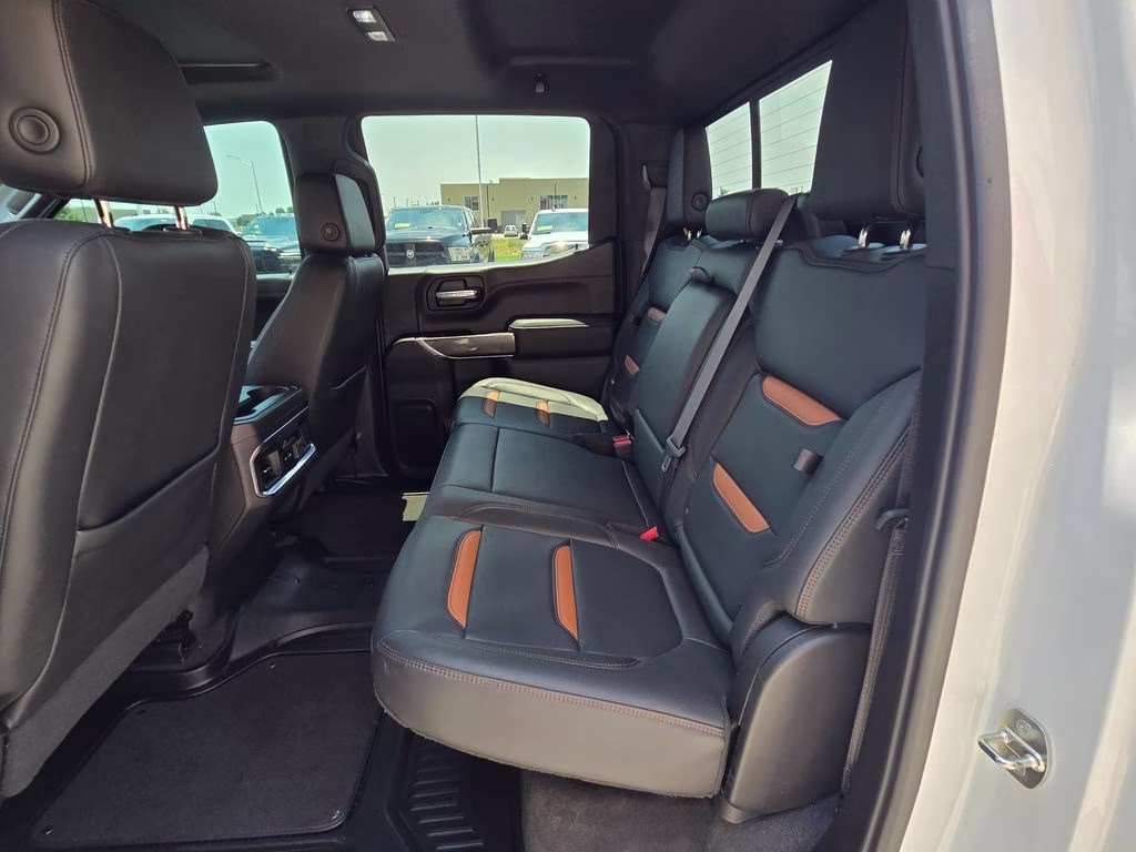 2022 Summit White GMC Sierra 1500 Limited AT4 4X4 Truck