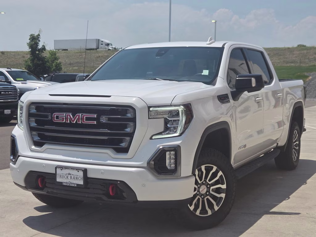 2022 Summit White GMC Sierra 1500 Limited AT4 4X4 Truck