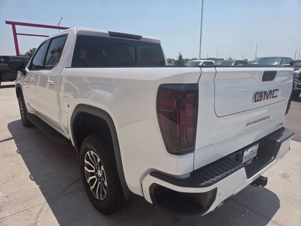 2022 Summit White GMC Sierra 1500 Limited AT4 4X4 Truck