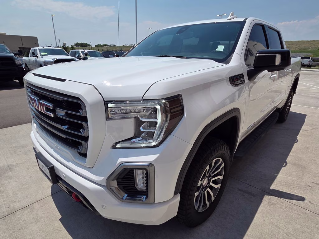 2022 Summit White GMC Sierra 1500 Limited AT4 4X4 Truck