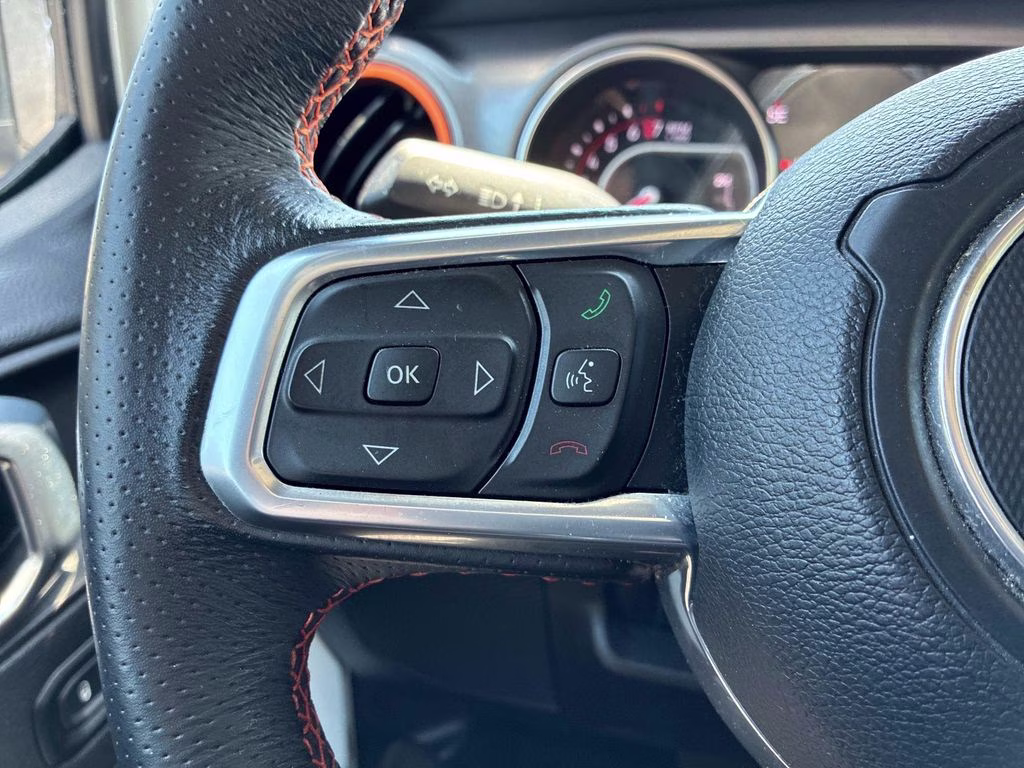 2022 Bright White Clearcoat Jeep Gladiator Mojave 4X4 Truck
